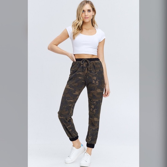 ❤️LAST 1! Soft Black Contrast Camo Pants - Picture 6 of 6